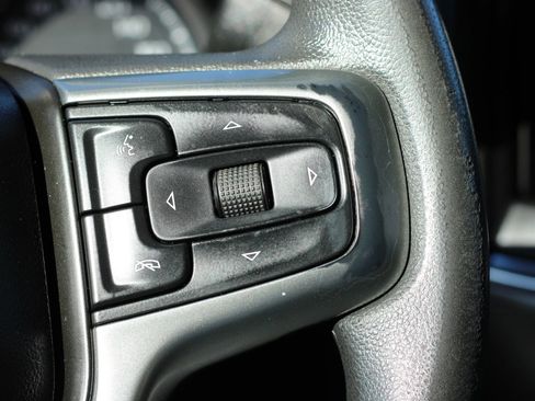 Used 2020 Chevrolet Silverado 3500 LT image 17