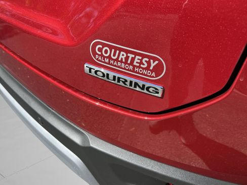 Certified 2025 Honda Pilot Touring image 22