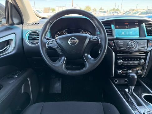 Used 2017 Nissan Pathfinder SV w/ Trailer Tow Package AWD/4WD image 13