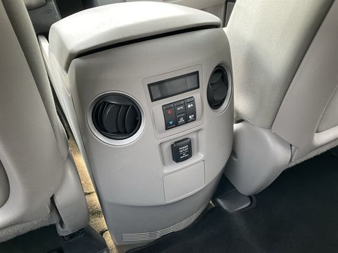 Used 2015 Honda Pilot LX image 15
