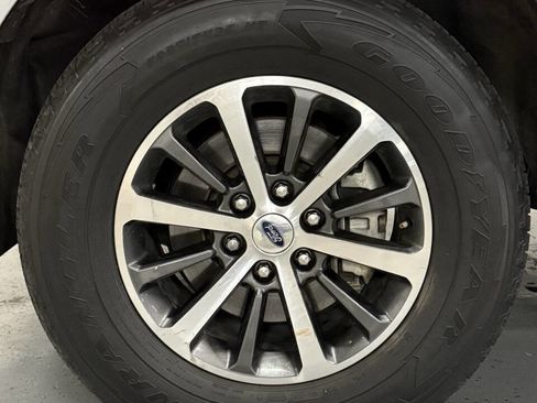 Used 2020 Ford Expedition XLT w/ Equipment Group 201A image 8