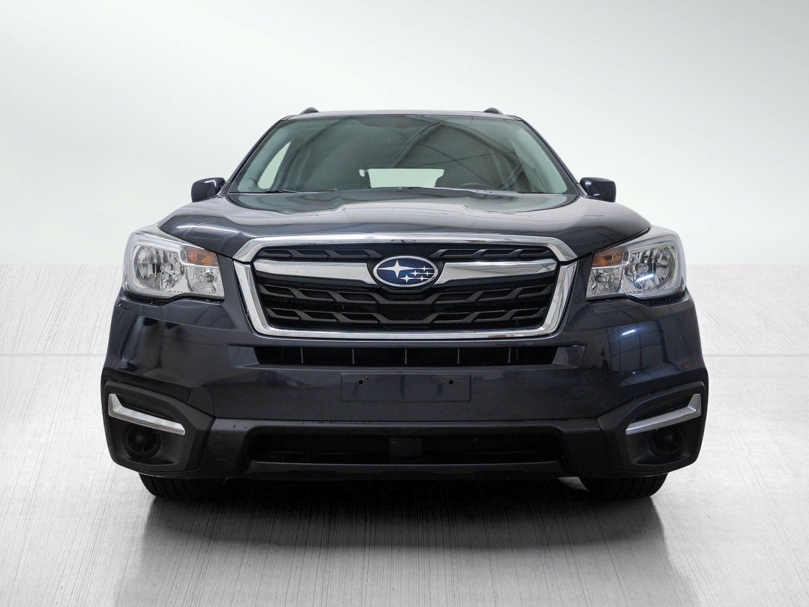 Used 2018 Subaru Forester 2.5i Premium w/ All-Weather Package AWD/4WD image 2