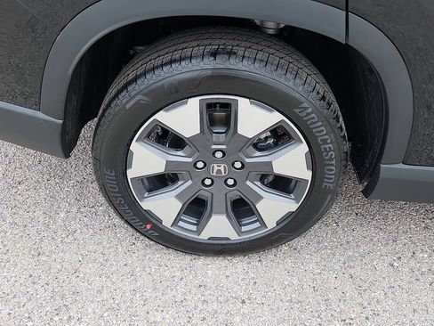 New 2026 Honda Pilot Elite image 5