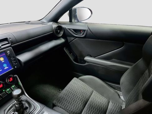 Used 2024 Toyota GR86 RWD image 22