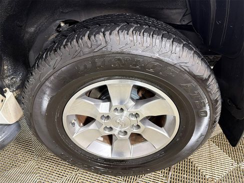 Used 2011 Toyota 4Runner SR5 w/ Convenience Pkg image 20