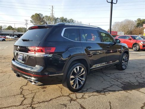 Certified 2023 Volkswagen Atlas SEL Premium image 4