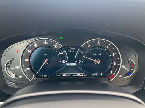 Used 2018 BMW M550i xDrive image 34