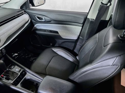 Used 2022 Jeep Compass Latitude image 22