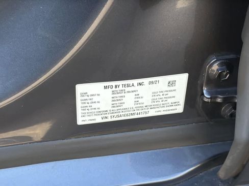 Used 2021 Tesla Model S Plaid image 9