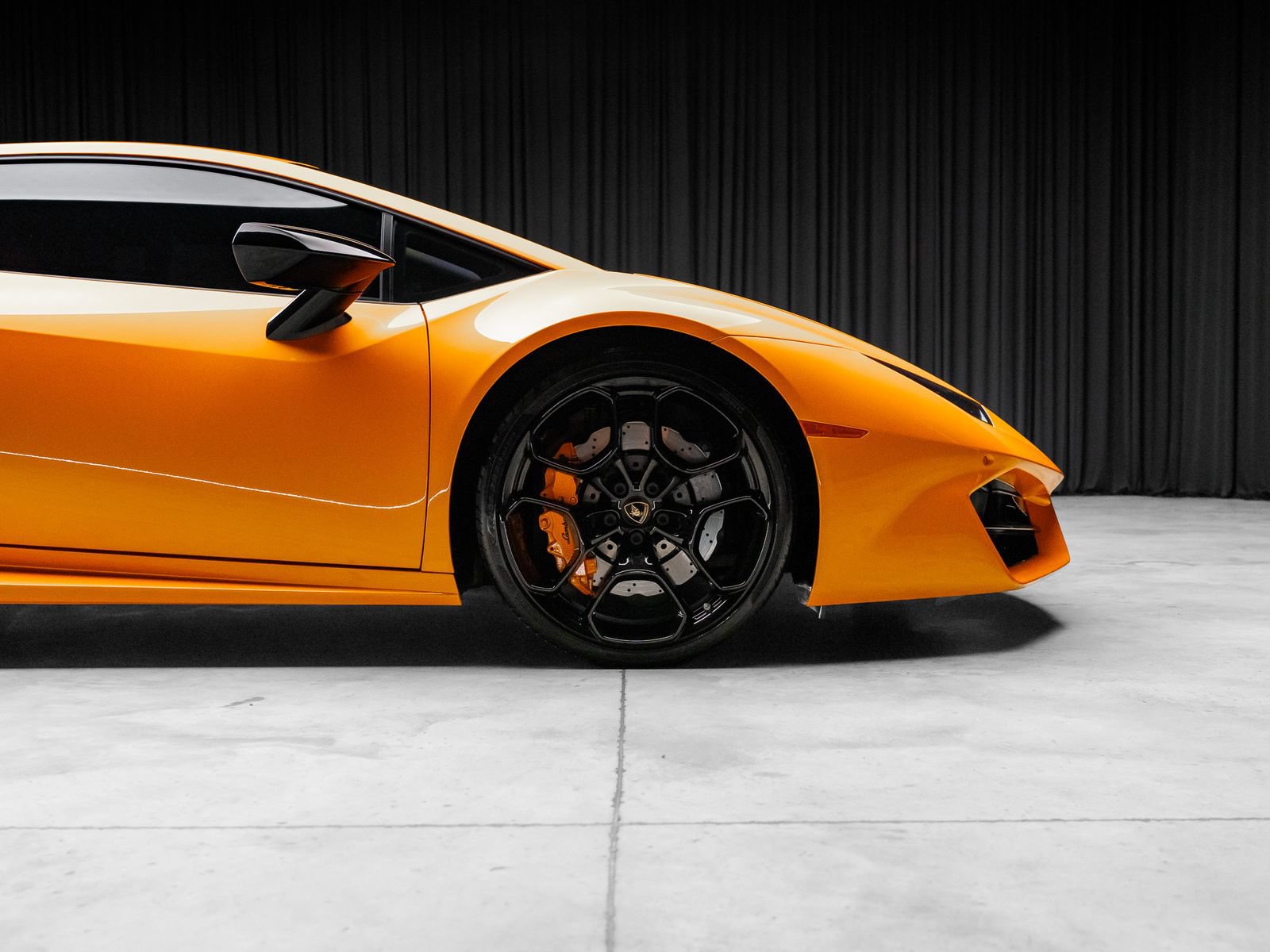 Used 2018 Lamborghini Huracan LP 580-2 RWD image 30