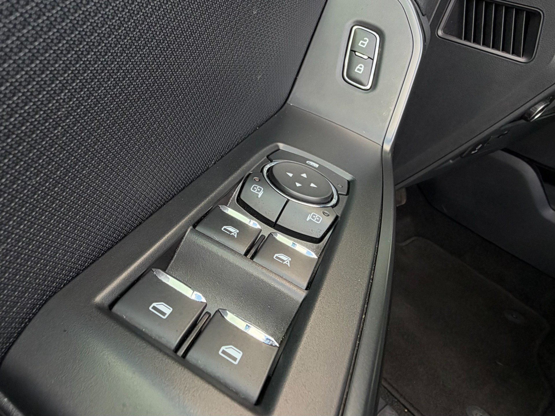 Used 2025 Ford F150 STX w/ Equipment Group 200A AWD/4WD image 43