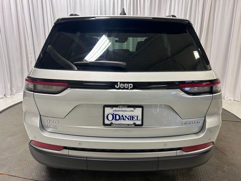 New 2026 Jeep Grand Cherokee Limited AWD/4WD image 29
