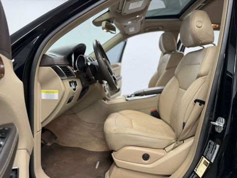 Used 2013 Mercedes-Benz ML 550 4MATIC image 33