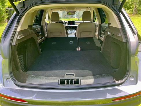 Used 2022 Lincoln Corsair AWD w/ Equipment Group 101A image 19