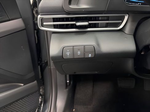 New 2026 Hyundai Elantra SE FWD image 25