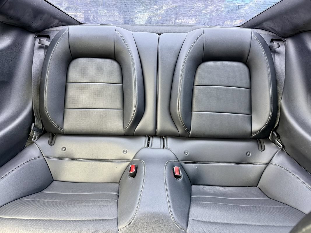 Used 2015 Ford Mustang Premium RWD image 10
