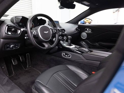 Used 2021 Aston Martin V8 Vantage Coupe RWD image 8