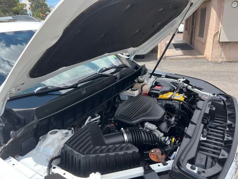 Used 2019 GMC Acadia SLT FWD image 44