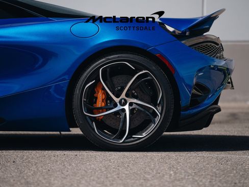 Used 2024 McLaren 750S Spider RWD image 20