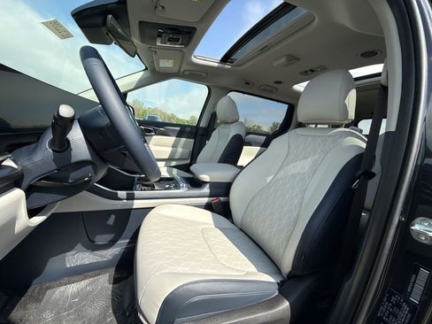 New 2026 Kia Carnival SX FWD image 13