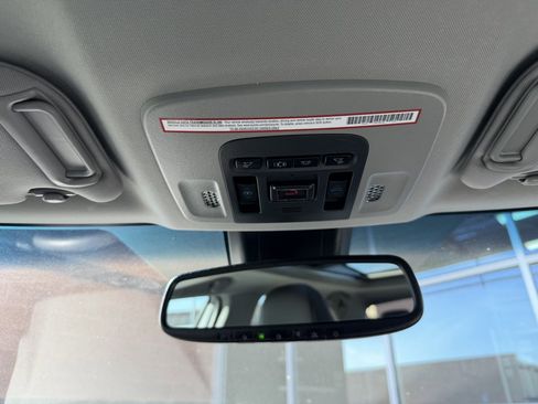 Used 2020 Toyota Camry XLE image 23