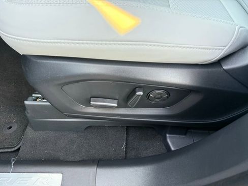 New 2026 Ford Explorer Platinum w/ LUX Leather Package image 11