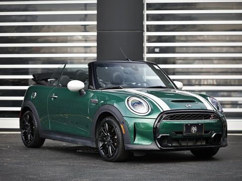 Used 2023 MINI Cooper S image 1