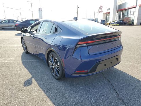 New 2026 Toyota Prius XLE image 3