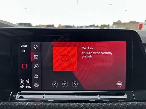 Used 2024 Volkswagen Golf R image 19