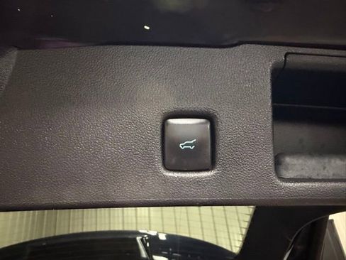 Used 2021 Ford Escape SE w/ Convenience Package image 22