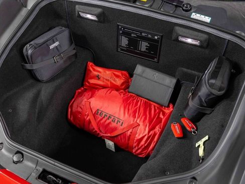 Used 2017 Ferrari 488 GTB RWD image 66