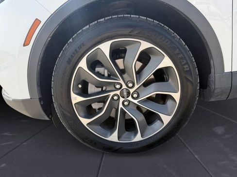 Used 2021 Lincoln Nautilus Reserve AWD/4WD image 14