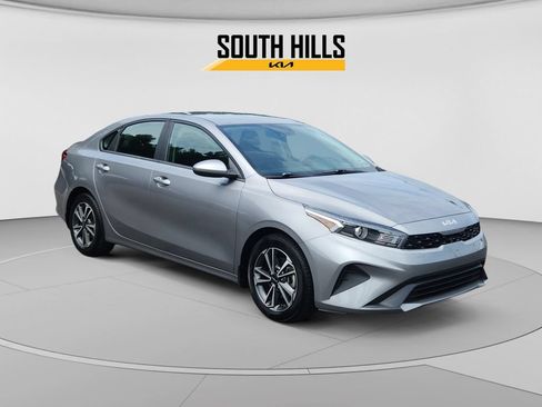 Certified 2024 Kia Forte LXS FWD image 7