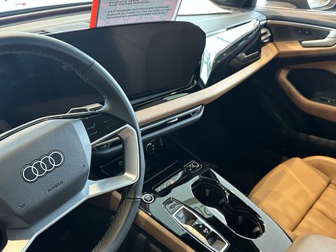 Used 2025 Audi A5 2.0T Premium Plus w/ Premium Plus AWD/4WD image 17