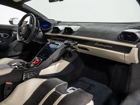 Used 2024 Lamborghini Huracan Tecnica RWD image 66