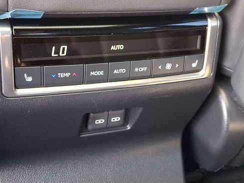 Used 2024 Lexus GX 550 w/ Accessory Package (2T) AWD/4WD image 14