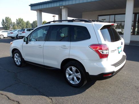 Used 2014 Subaru Forester 2.5i Limited AWD/4WD image 3