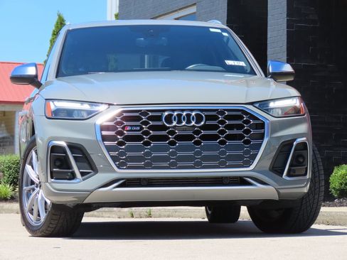 Used 2022 Audi SQ5 Premium Plus w/ Premium Plus Package AWD/4WD image 12