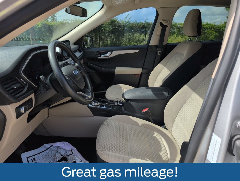 Used 2020 Ford Escape SE FWD image 4