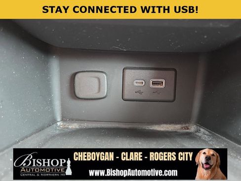 Used 2023 GMC Acadia SLE w/ Driver Convenience Package image 17