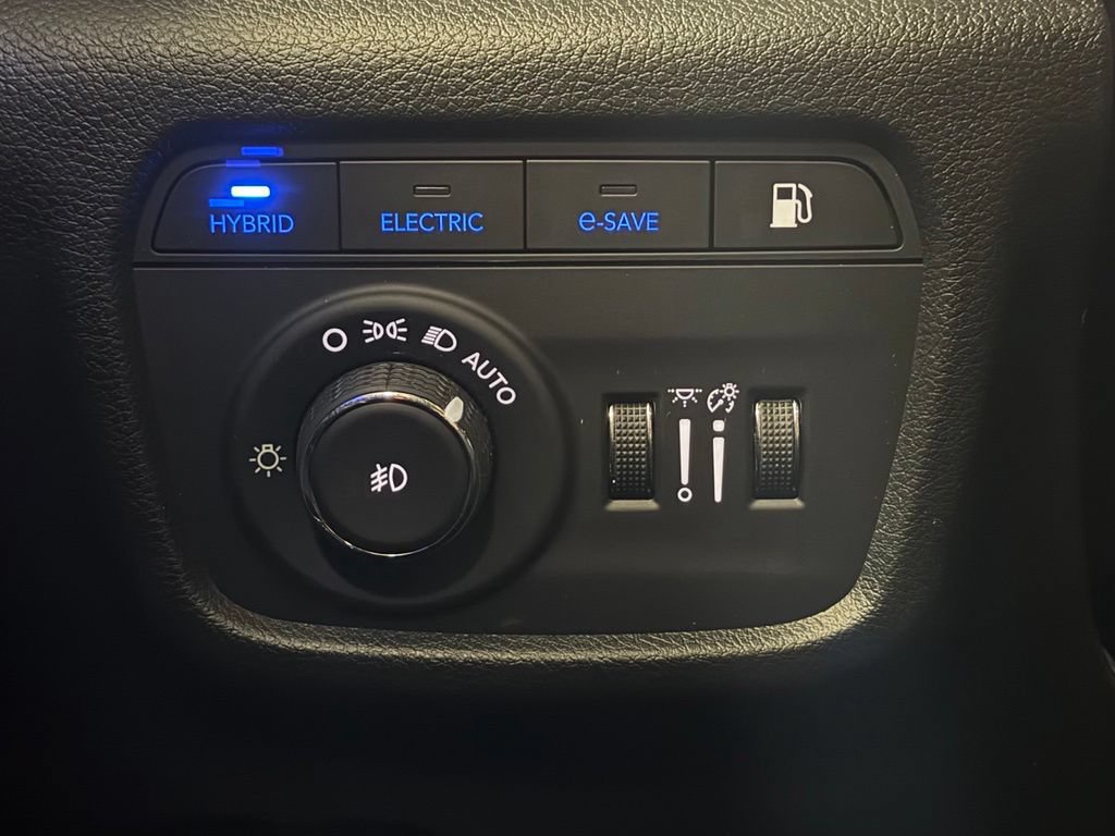 Used 2023 Jeep Grand Cherokee Overland AWD/4WD image 14