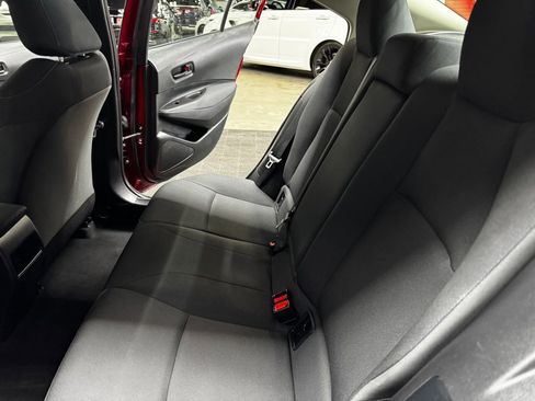 Used 2022 Toyota Corolla LE w/ Carpet Mat Package (TMS) image 41