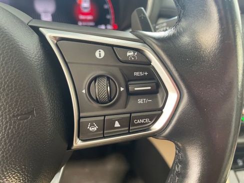 Used 2023 Acura MDX SH-AWD image 9