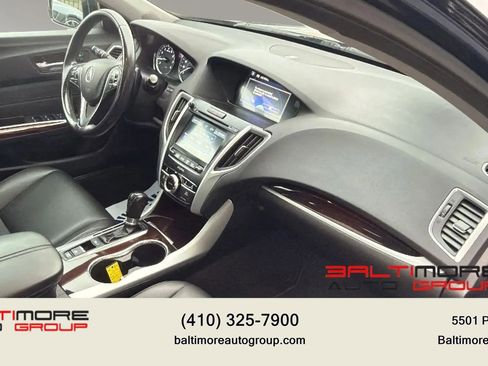 Used 2017 Acura TLX FWD image 16