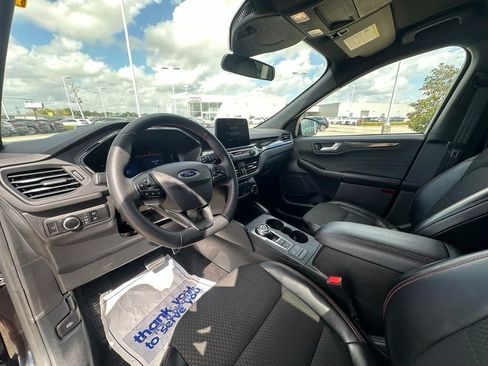 Used 2024 Ford Escape ST-Line image 12