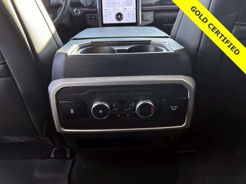 Used 2024 Ford Expedition Limited image 10