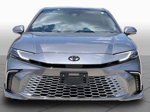 Used 2025 Toyota Camry XSE w/ Premium Package FWD image 4