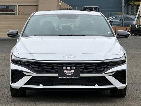 New 2026 Hyundai Elantra SEL Sport FWD image 3