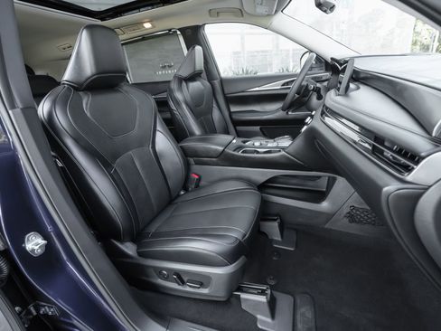 Used 2023 INFINITI QX60 Luxe w/ Vision Package image 38