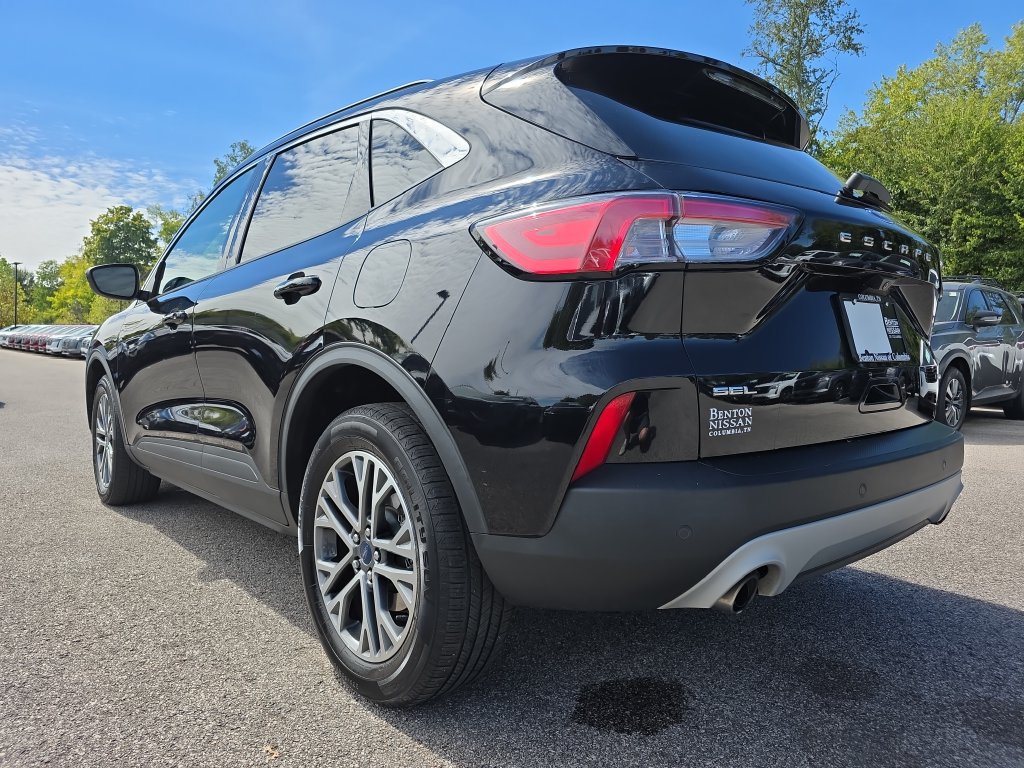 Used 2021 Ford Escape SEL w/ Technology Package AWD/4WD image 3